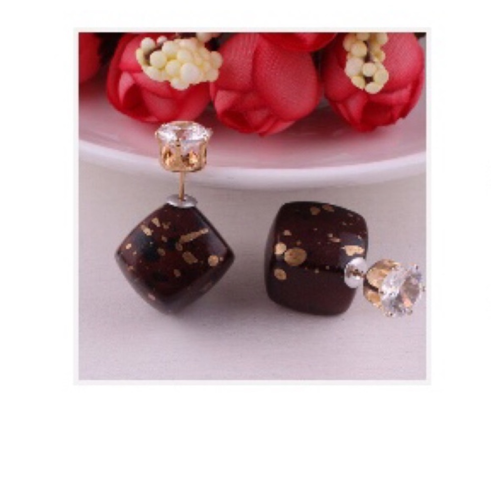 ⭐️ Brown/Gold Square ear jacket earrings
